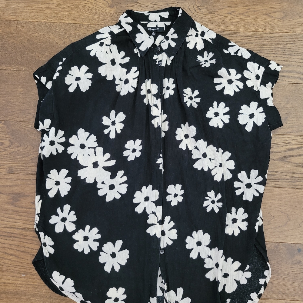 Madewell Black Button-Down Shirt with White Floral Print